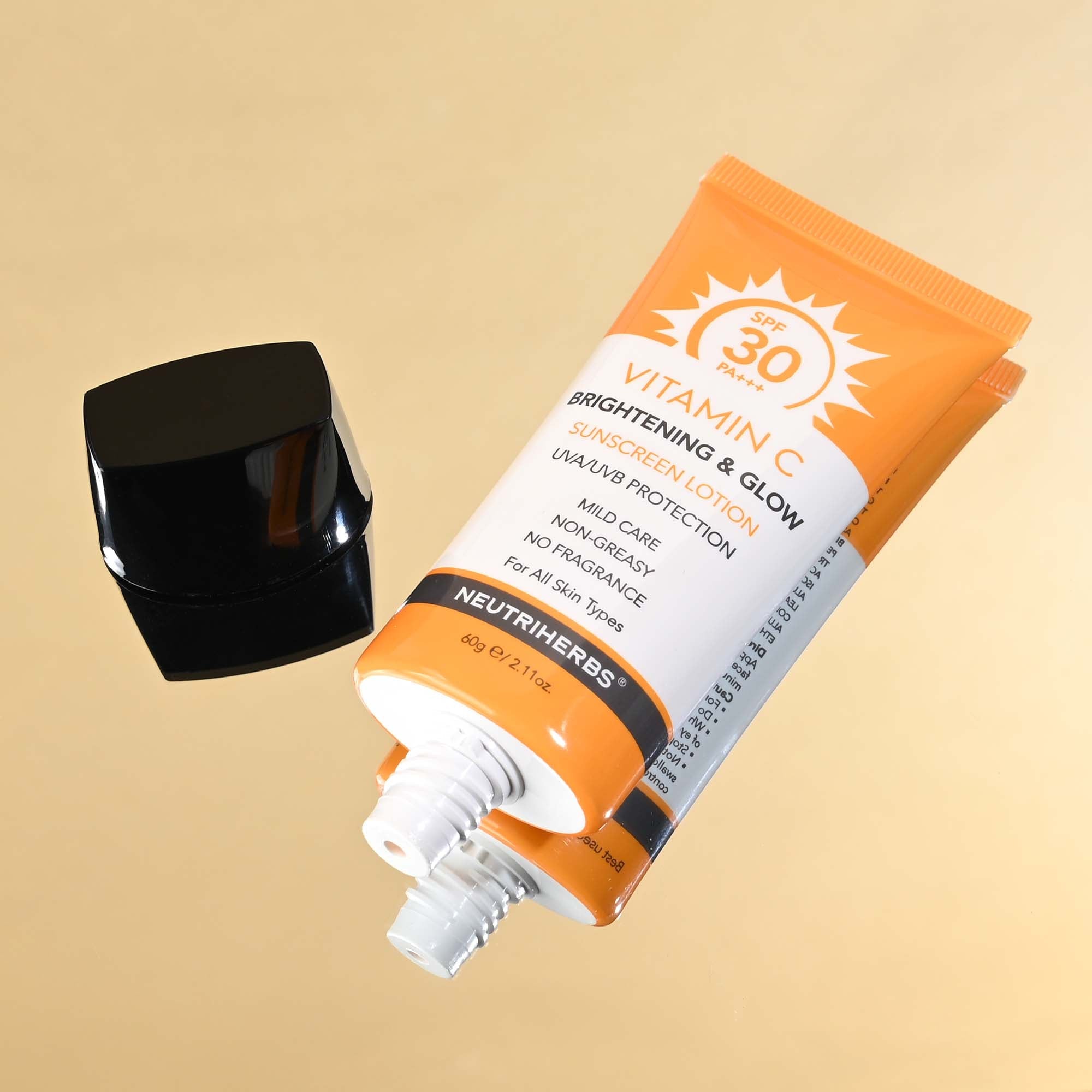 Vitamin C Sunscreen Lotion SPF30 With Non-greasy And Non-fragrance Formula